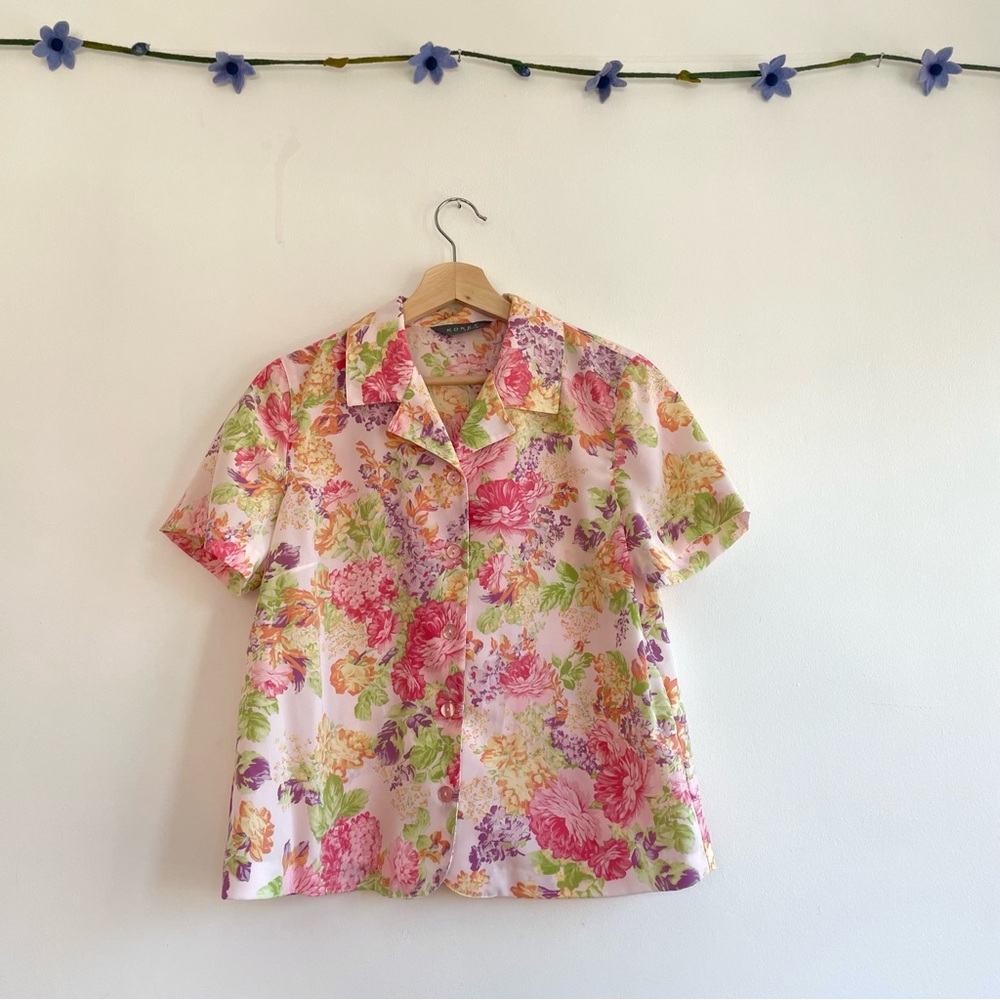 Vintage Springtime Floral Shirt